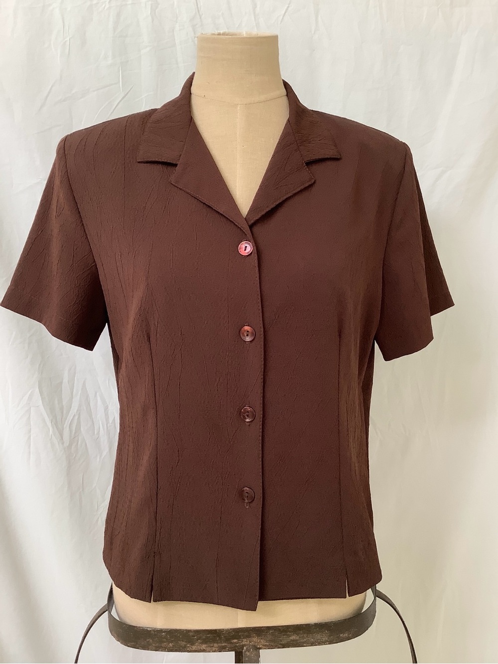 Briggs Blouse Shirt Top-Dark Brown-Crinkle Texture-Button Close-Short Sleeve-8P